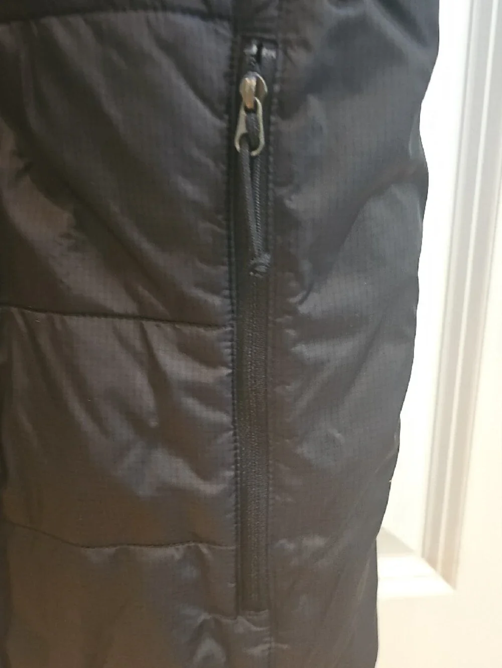 The North Face Men's Lightweight Black Quilted Vest XL